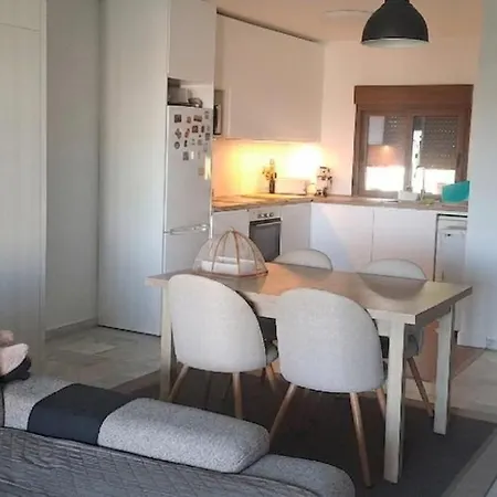 Wave House For Families Holiday home *